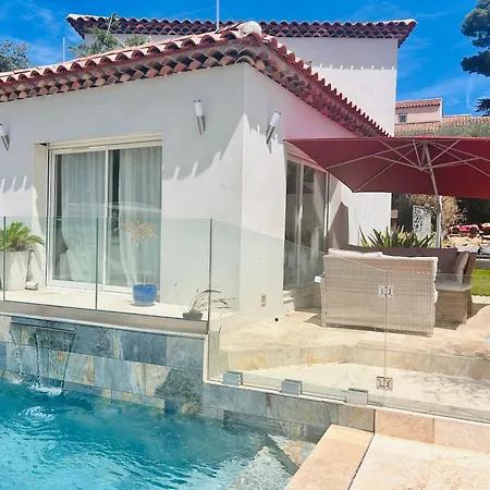 Moderne Avec Piscine Bali Et Jacuzzi