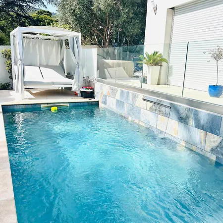 Moderne Avec Piscine Bali Et Jacuzzi ヴィラ *